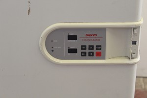 Thumbnail image of Sanyo CO2 Incubator MCO-17AIC 164L Capacity Tested 37C Lab Laboratory 230V 
