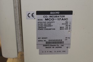 Thumbnail image of Sanyo CO2 Incubator MCO-17AIC 164L Capacity Tested 37C Lab Laboratory 230V 