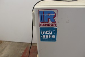 Thumbnail image of Sanyo CO2 Incubator MCO-17AIC 164L Capacity Tested 37C Lab Laboratory 230V 