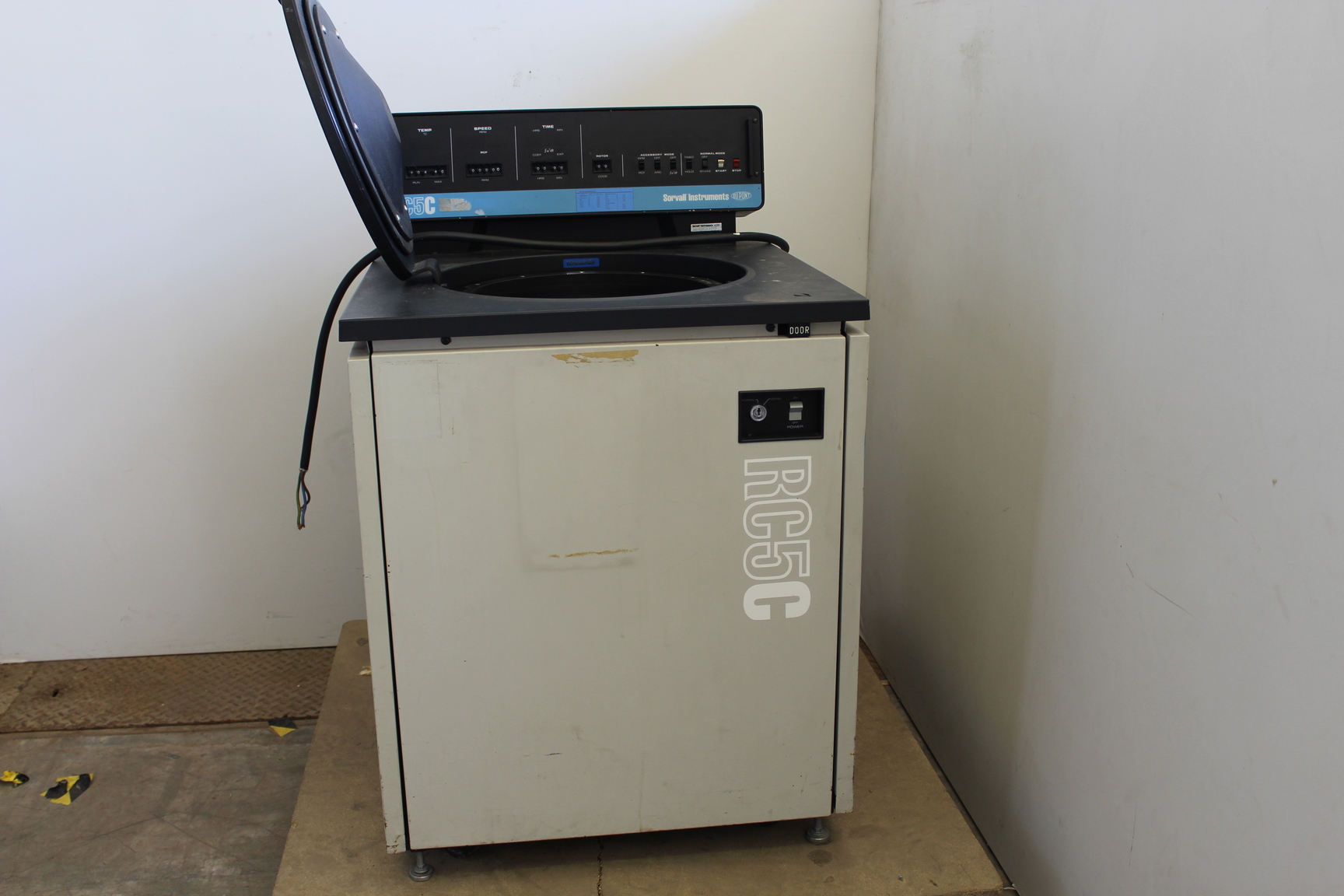 Image of Sorvall Instruments DuPont RC-5C Refrigerated Superspeed UltraCentrifuge