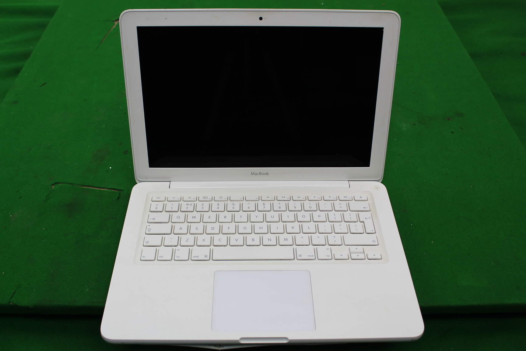Image of 2009 Apple MacBook Laptop 13"- Spares/Repair/Parts