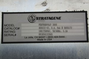 Thumbnail image of Stratagene FeatherVolt 3000 Electrophoresis Lab Power Supply