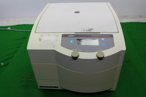 Thumbnail image of Beckman Coulter Microfuge 22R Benchtop Refrigerating Centrifuge Lab Medical