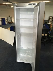Thumbnail image of Lec Commercial CL357S 354 Ltr Upright Fridge Catering Refrigerator  