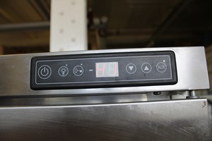 Thumbnail image of Lec Commercial CL357S 354 Ltr Upright Fridge Catering Refrigerator  