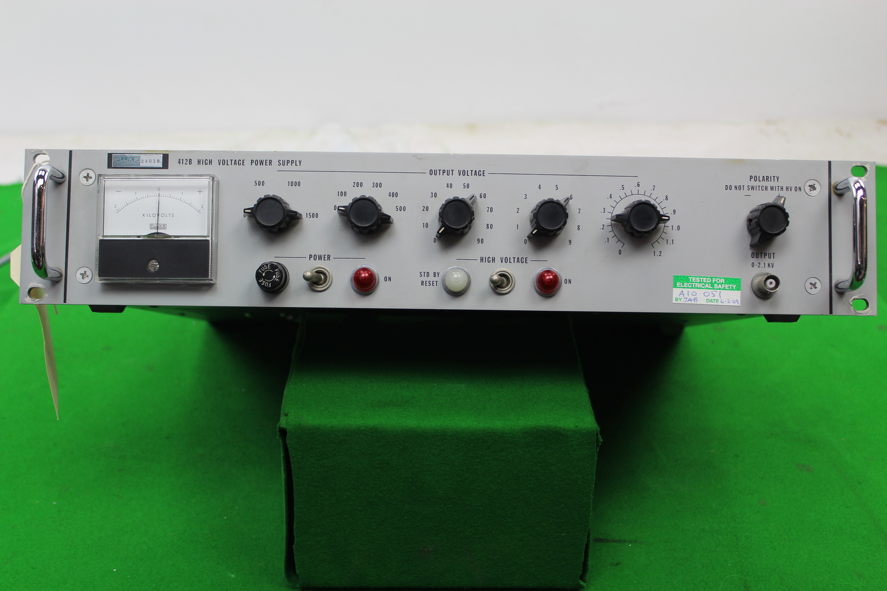Image of Fluke 412B High Voltage Laboratory Science Equipment Power Supply