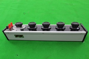 Thumbnail image of Job Lot 8 Vintage Type VC5 Capacitance in Microfarads  Educational Measurements 