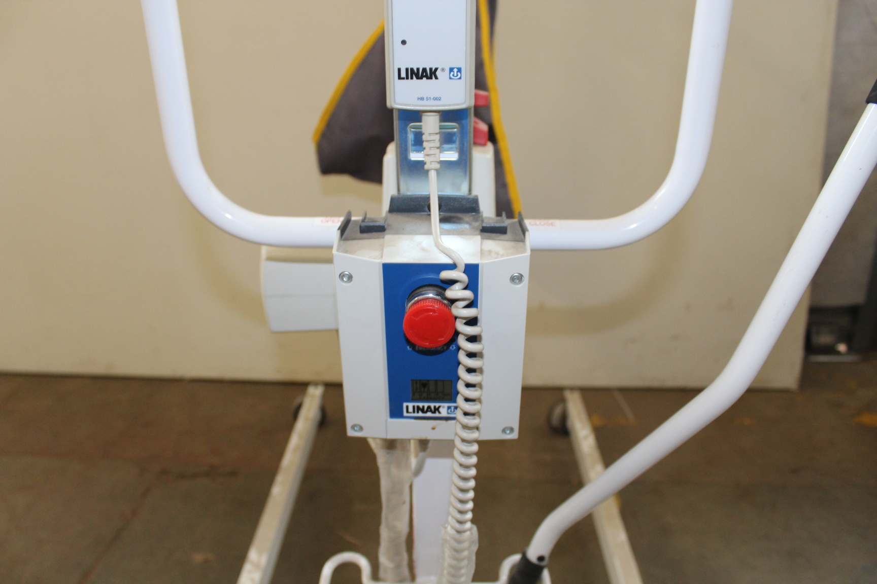 Image of Oxford OPMIDIE Midi 170 Medical Lab Physio Disability Hoist Lift with Sling