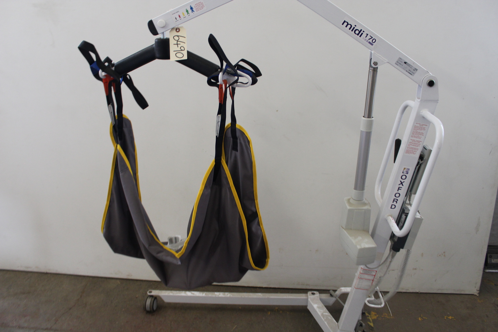 Image of Oxford OPMIDIE Midi 170 Medical Lab Physio Disability Hoist Lift with Sling