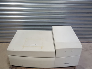 Image of Molecular Dynamics Typhoon 8600 Variable Mode Imager Lab - Spares Repairs