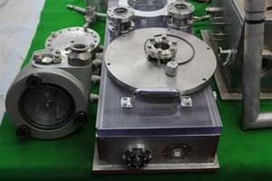 Thumbnail image of Various Laboratory Vacuum Equipment Parts Valves Stainless Steel Edwards
