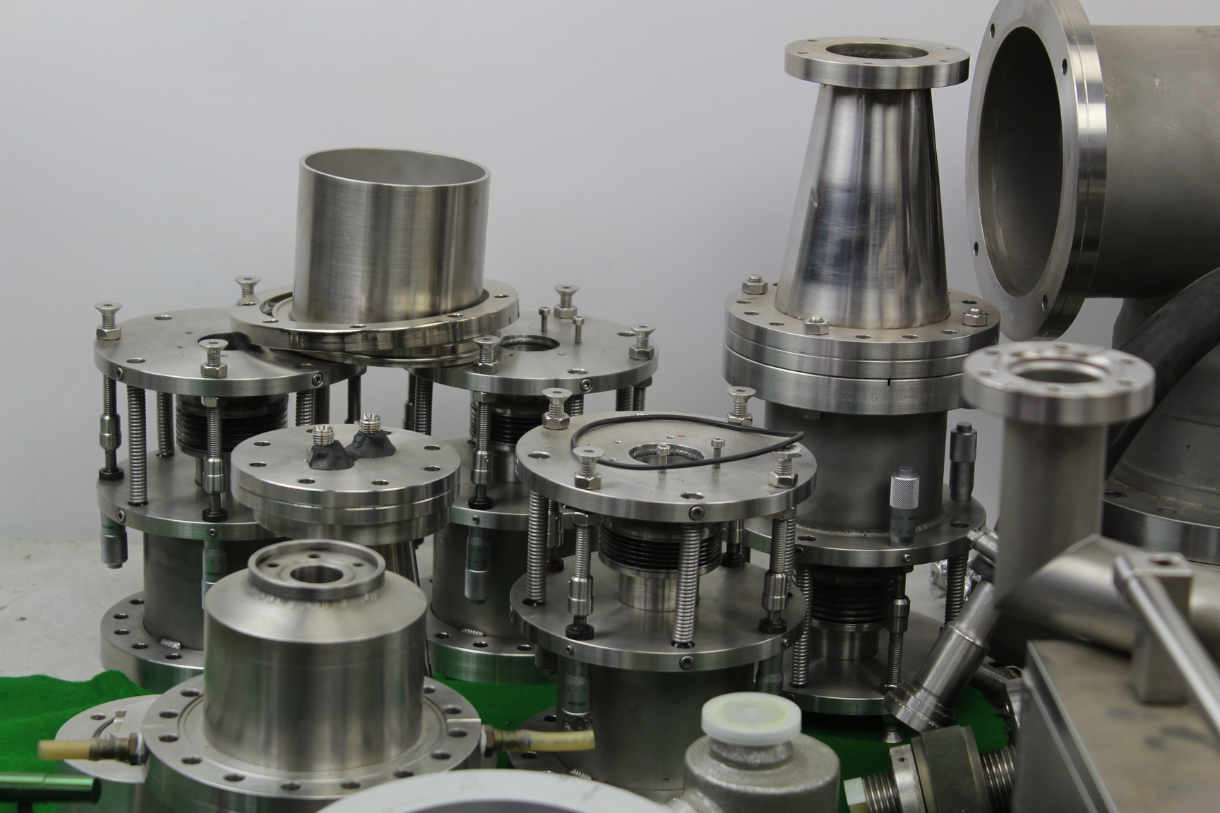 Image of Various Laboratory Vacuum Equipment Parts Valves Stainless Steel Edwards