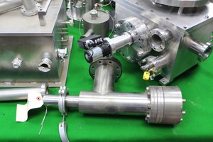 Thumbnail image of Various Laboratory Vacuum Equipment Parts Valves Stainless Steel Edwards