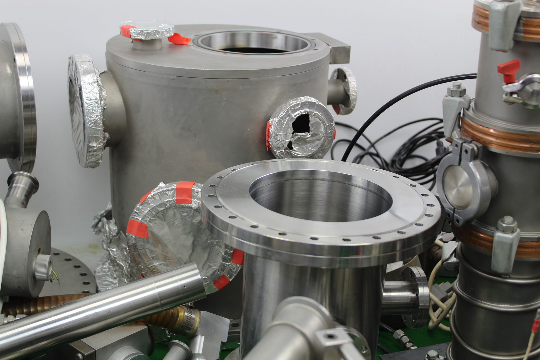Image of Various Laboratory Vacuum Equipment Parts Valves Stainless Steel Edwards