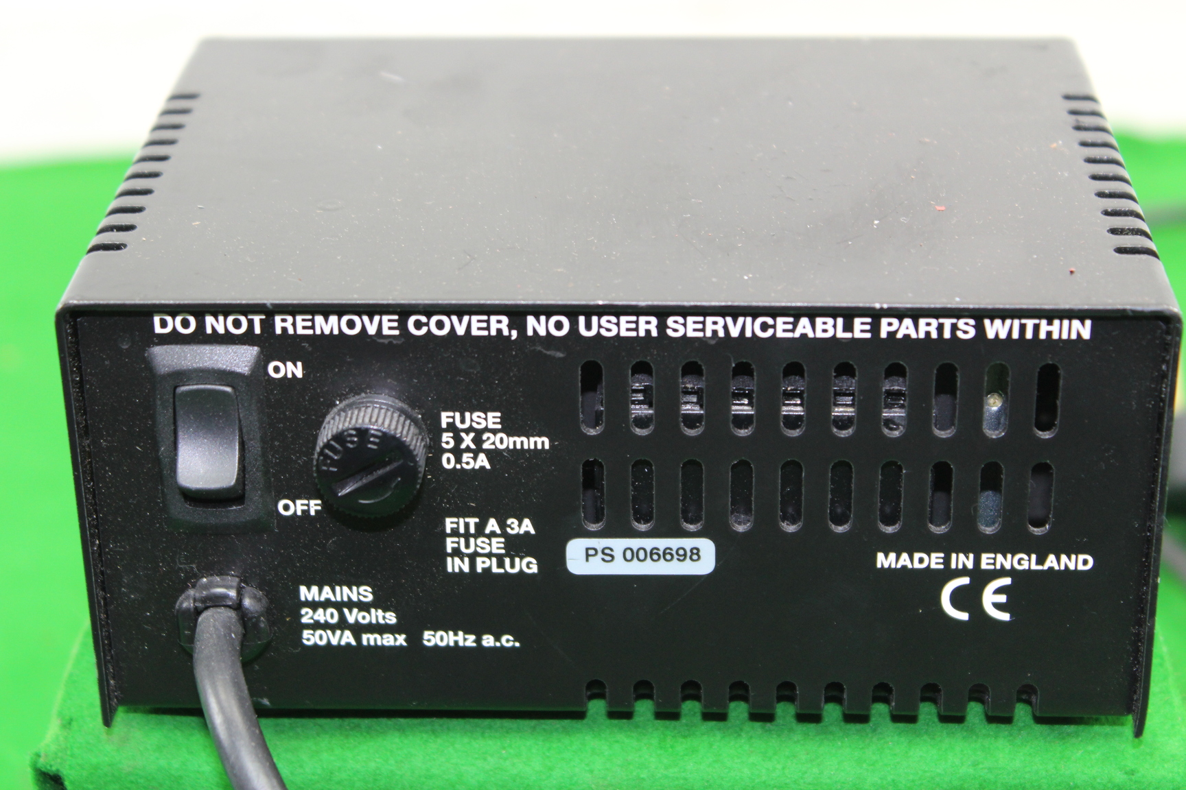 Image of Calex Electronics BPS1510 Power Supply 0-15V 1.0A