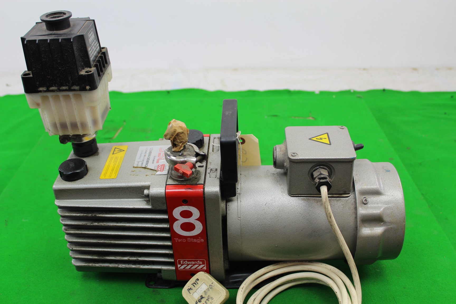 Edwards E2M8 2 Stage Vacuum Pump 240V w/ Edwards Oil Mist Filter EF10 Lab