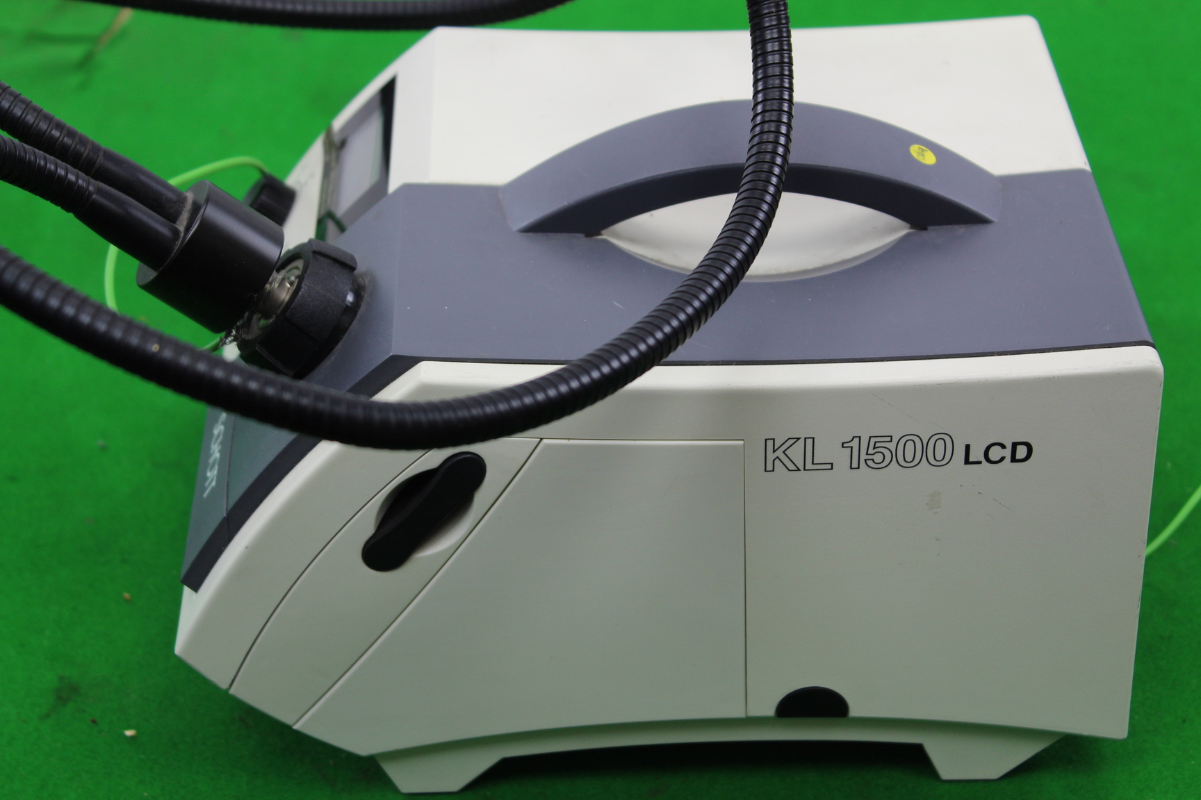 Image of Schott KL 1500 LCD Fibre Optic Microscope Light Source Lab Equipment