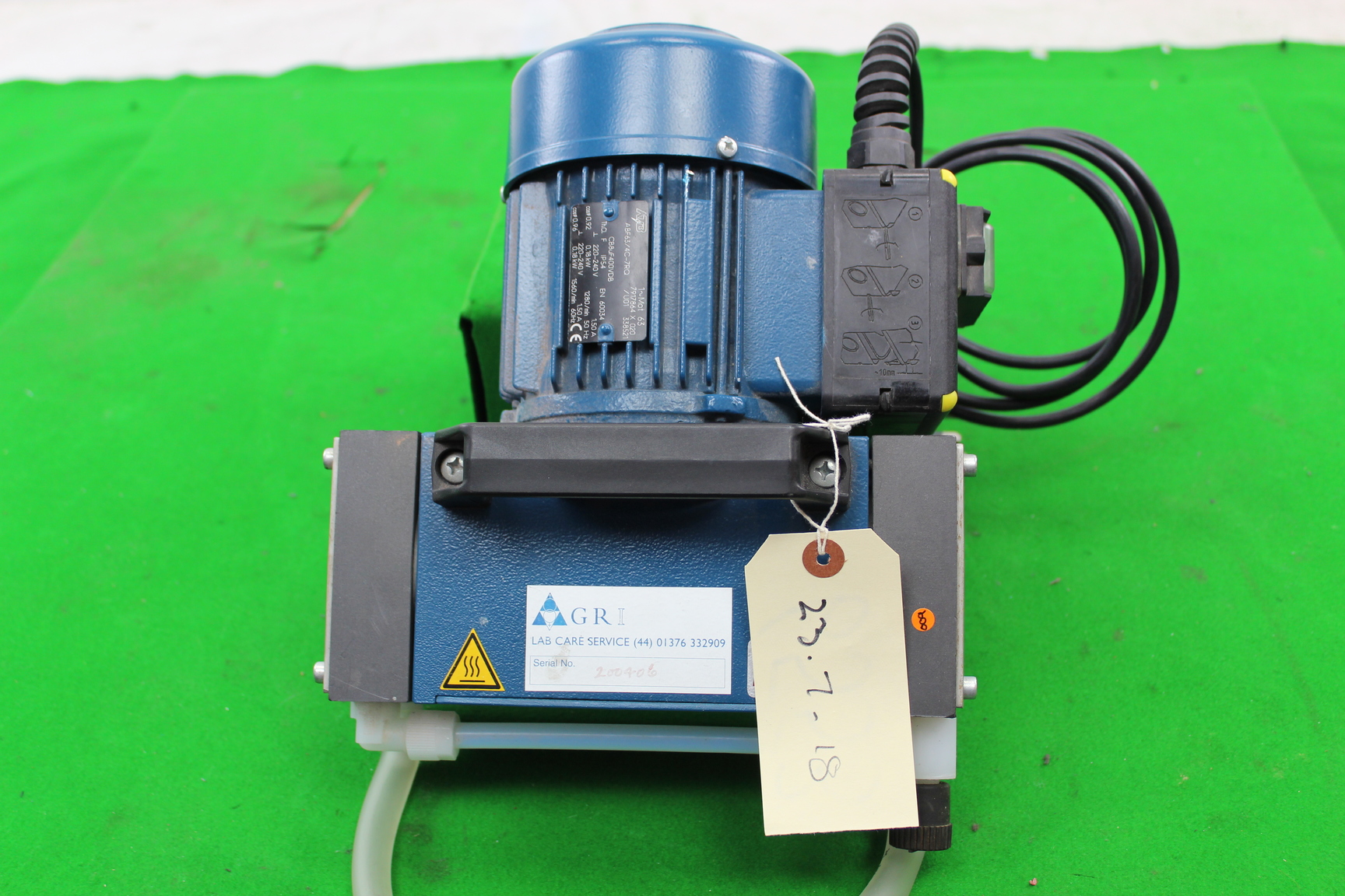 Image of ILMVAC 4000481 MPC 301 Z Vacuum Pump Lab Equipment