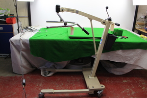 Thumbnail image of Spares/Repairs Condemned Arjo Dextra Manual Patient Hoist Hydraulics Nursing