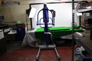 Thumbnail image of Spares/Repairs Condemned Arjo Maxi Move Electric Patient Hoist Nursing 