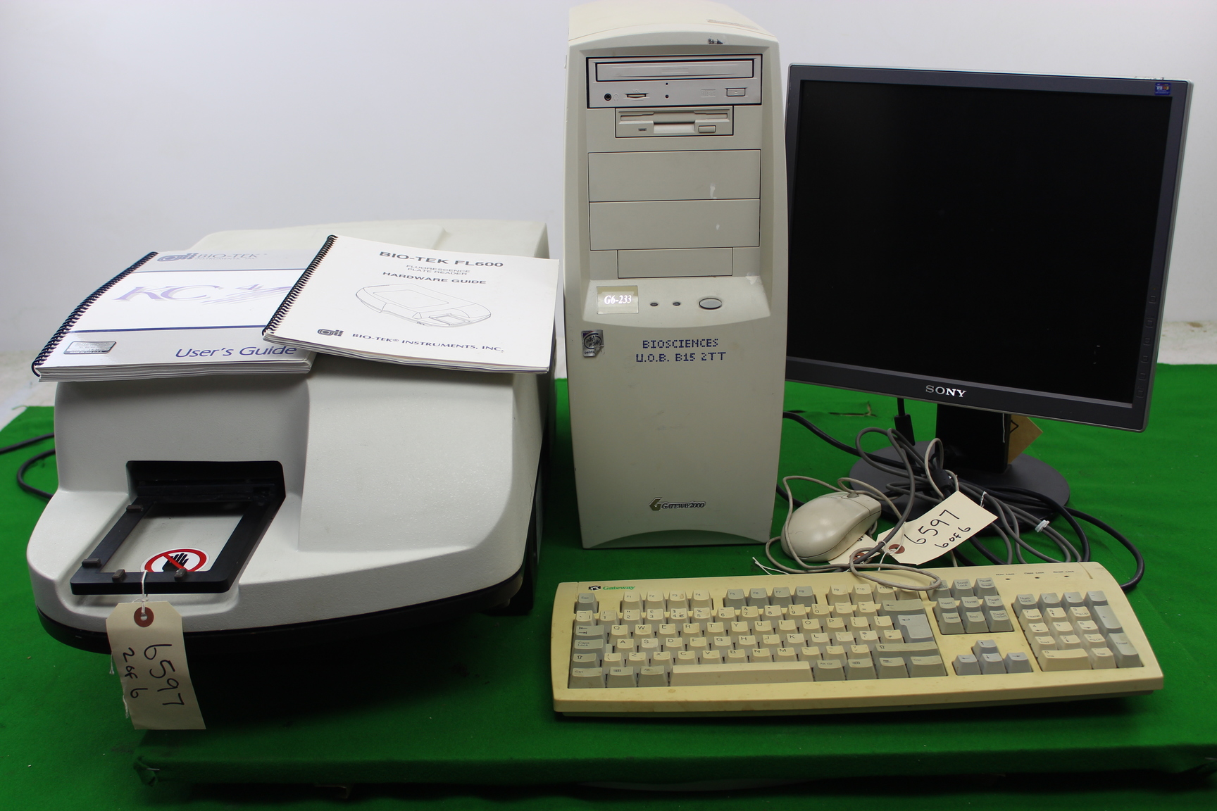 Image of Bio-Tek FL600 Fluorescence Plate Reader, PC, KC4 Software, Manuals, New Lamp Req