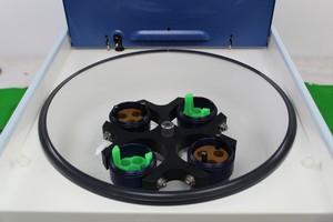Thumbnail image of MSE Centaur 2 Benchtop Laboratory Centrifuge w/ Rotor + Buckets Lab Equipment