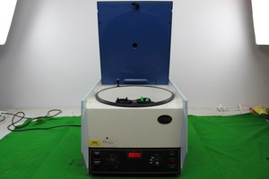 Thumbnail image of MSE Centaur 2 Benchtop Laboratory Centrifuge w/ Rotor + Buckets Lab Equipment