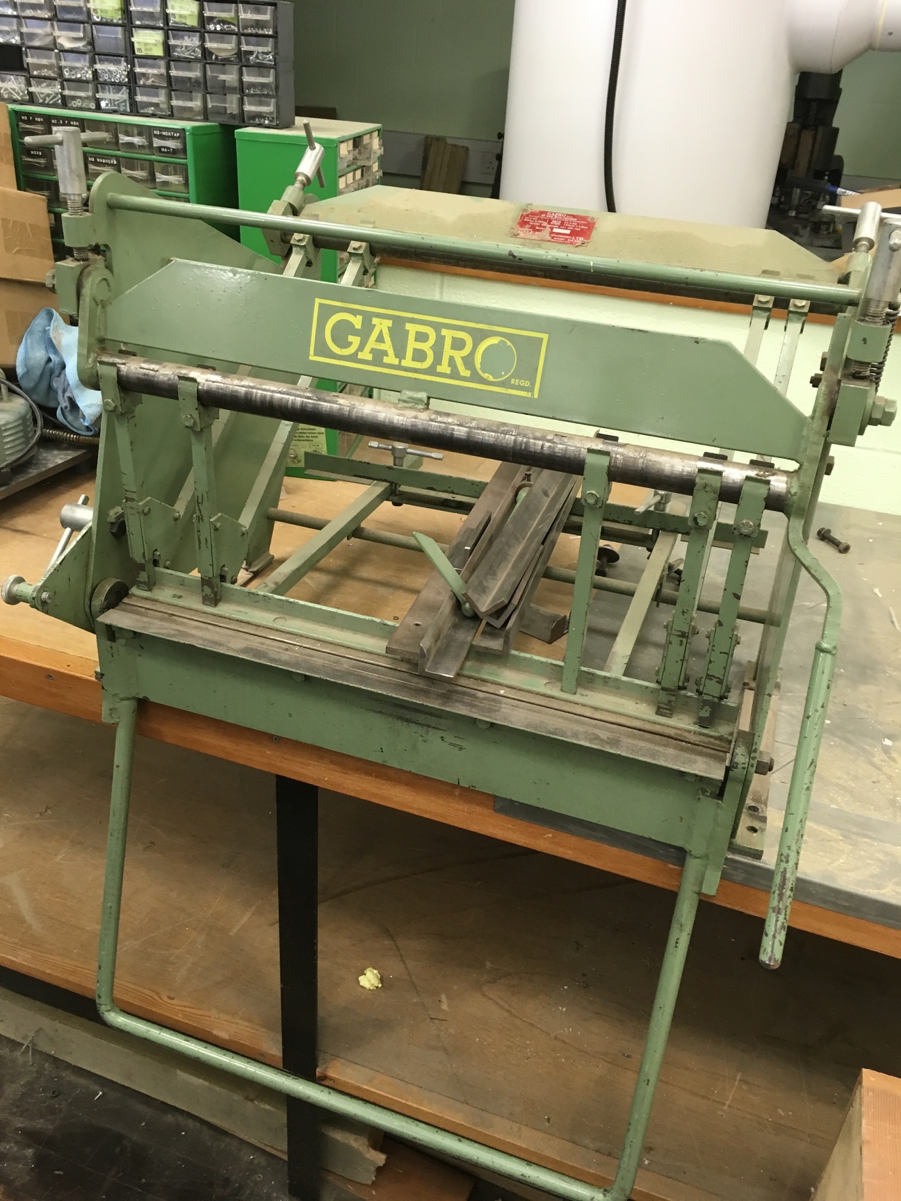 Image of Benchtop Gabro Box Pan & Folder BF 620 24" X 18G 4" X 10G Engineers Workshop