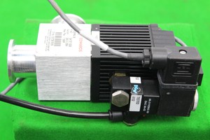 Thumbnail image of Edwards PV25PKA-B High Vacuum Valve Lab Equipment Part no. C41311000