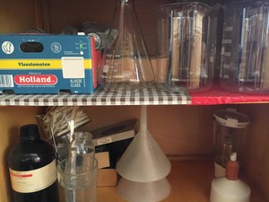 Thumbnail image of Job Lot Of Laboratory Glassware Schools Labs Scientific Inc Pyrex Glass Beakers 