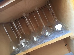Thumbnail image of Job Lot Of Laboratory Glassware Schools Labs Scientific Inc Pyrex Glass Beakers 