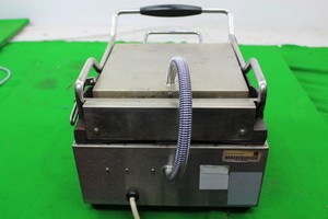 Thumbnail image of Buffalo Pro Contact Grill Panini Presser Commercial Kitchen Max 300C Temperature