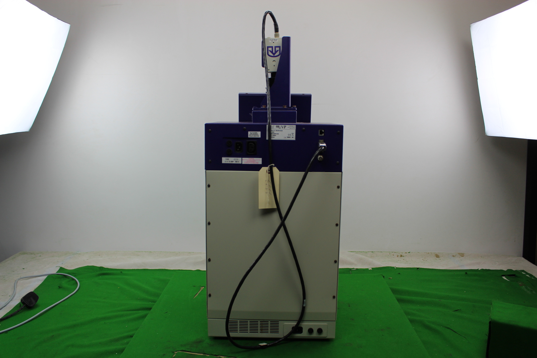 Image of Faulty UVP BioDoc-It Imaging System 2UV Transilluminator Darkroom UV