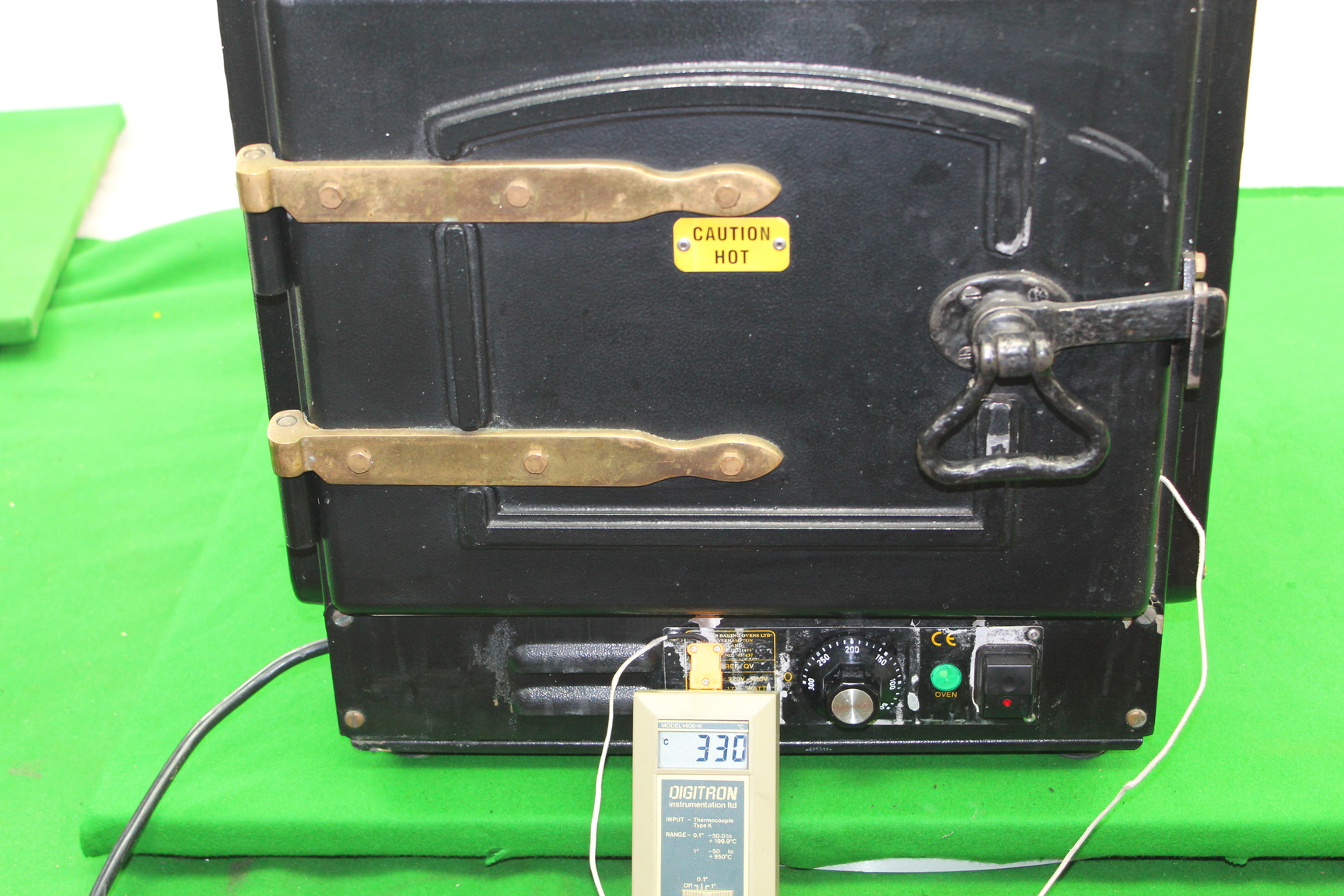 Image of Victorian Baking Oven ,Jacket Potatoes etc, 330 degrees.