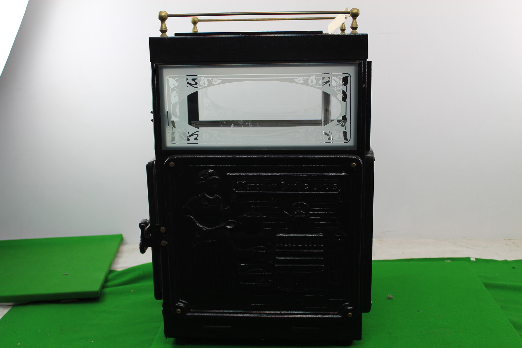 Image of Victorian Baking Oven ,Jacket Potatoes etc, 330 degrees.