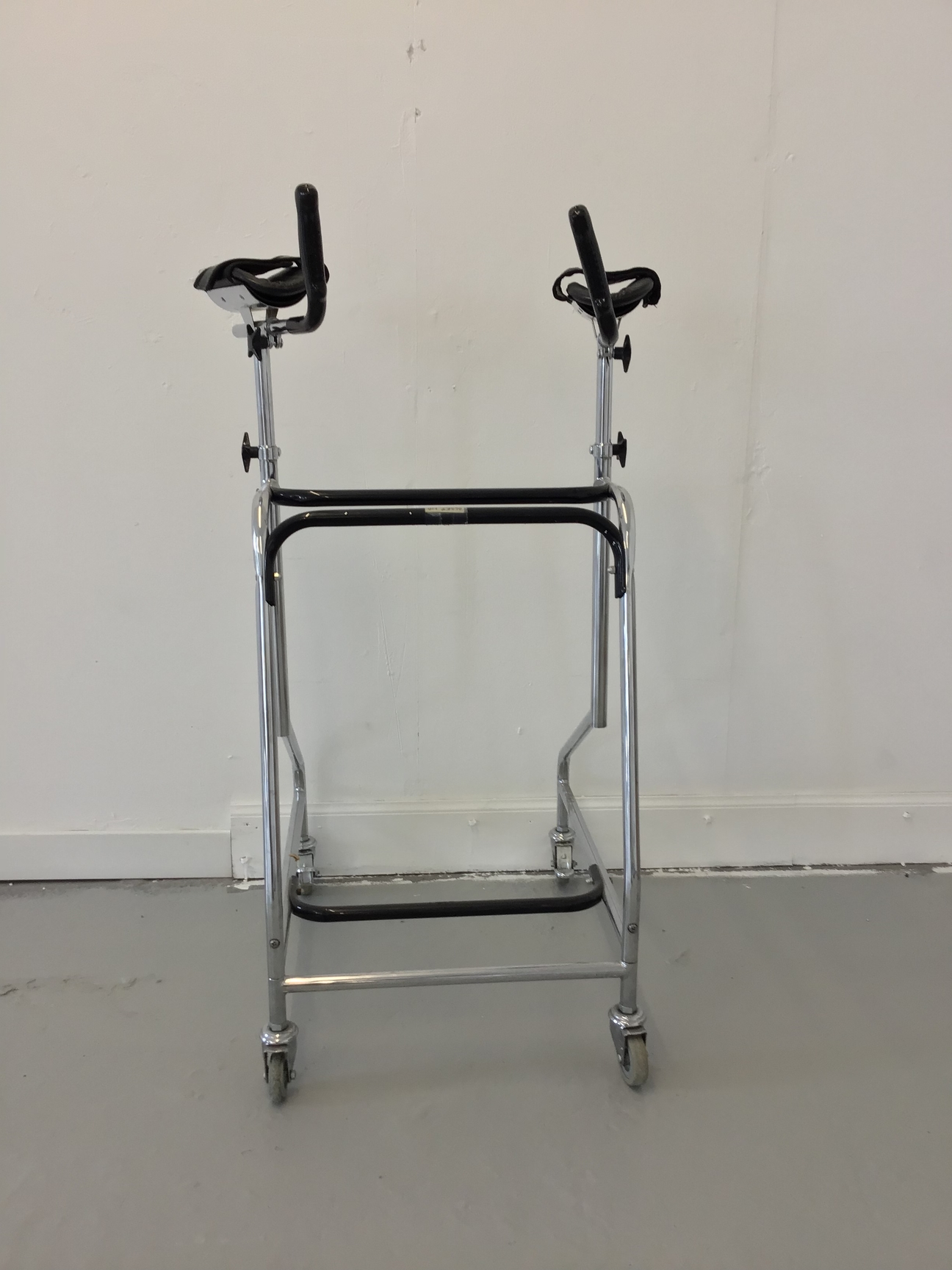 Image of Job Lot of Crutches, Disability Mobility Medical Walking Supports Aid