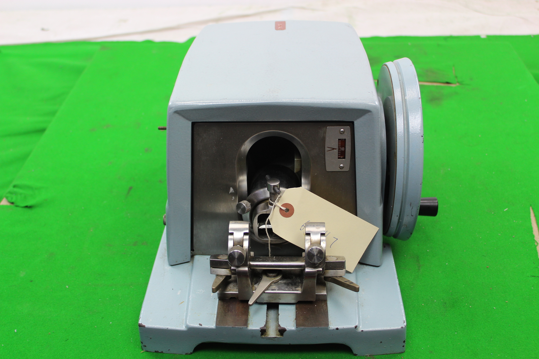 American Optical Spencer 820 Microtome W/ 820 Knife Blade Holder Lab