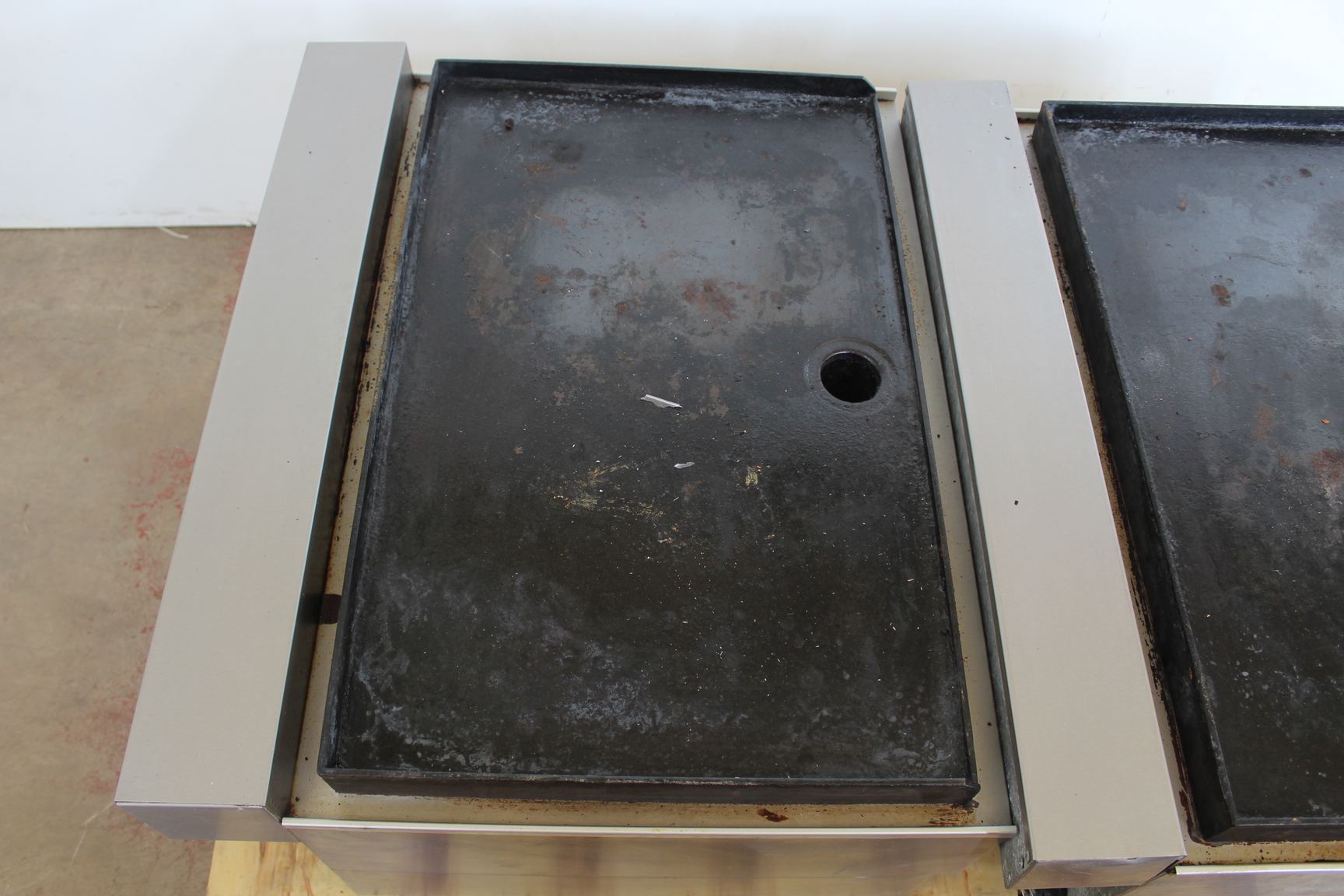Image of Two Lincat Commercial Kitchen Grills Electric Griddle Hotplate Counter Top Flat 