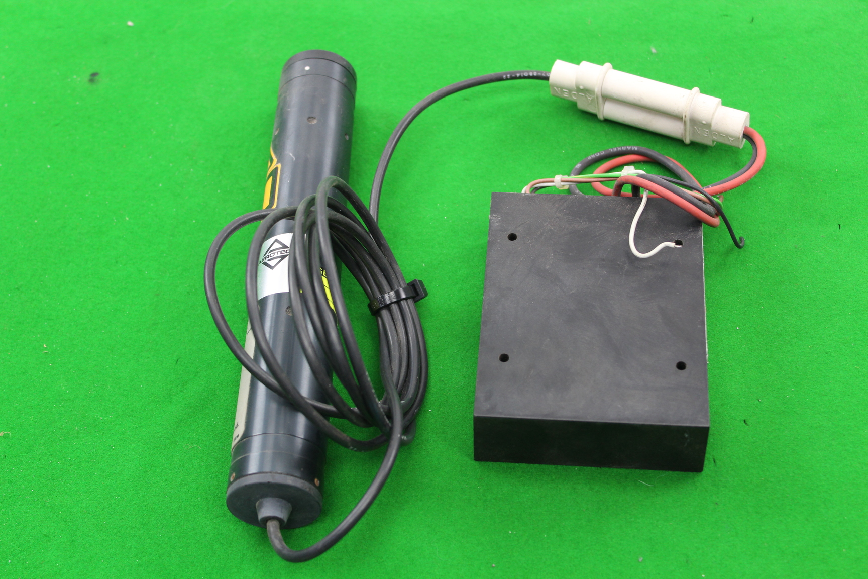 Image of Aerotech GmbH OEMO5P Laser & HeNe LSS 05 Laser Power Supply Lab Laboratory