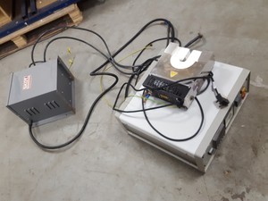 Thumbnail image of Instron 1122 Tensile Testing Machine 5kn w Manuals & Compression Load Cells