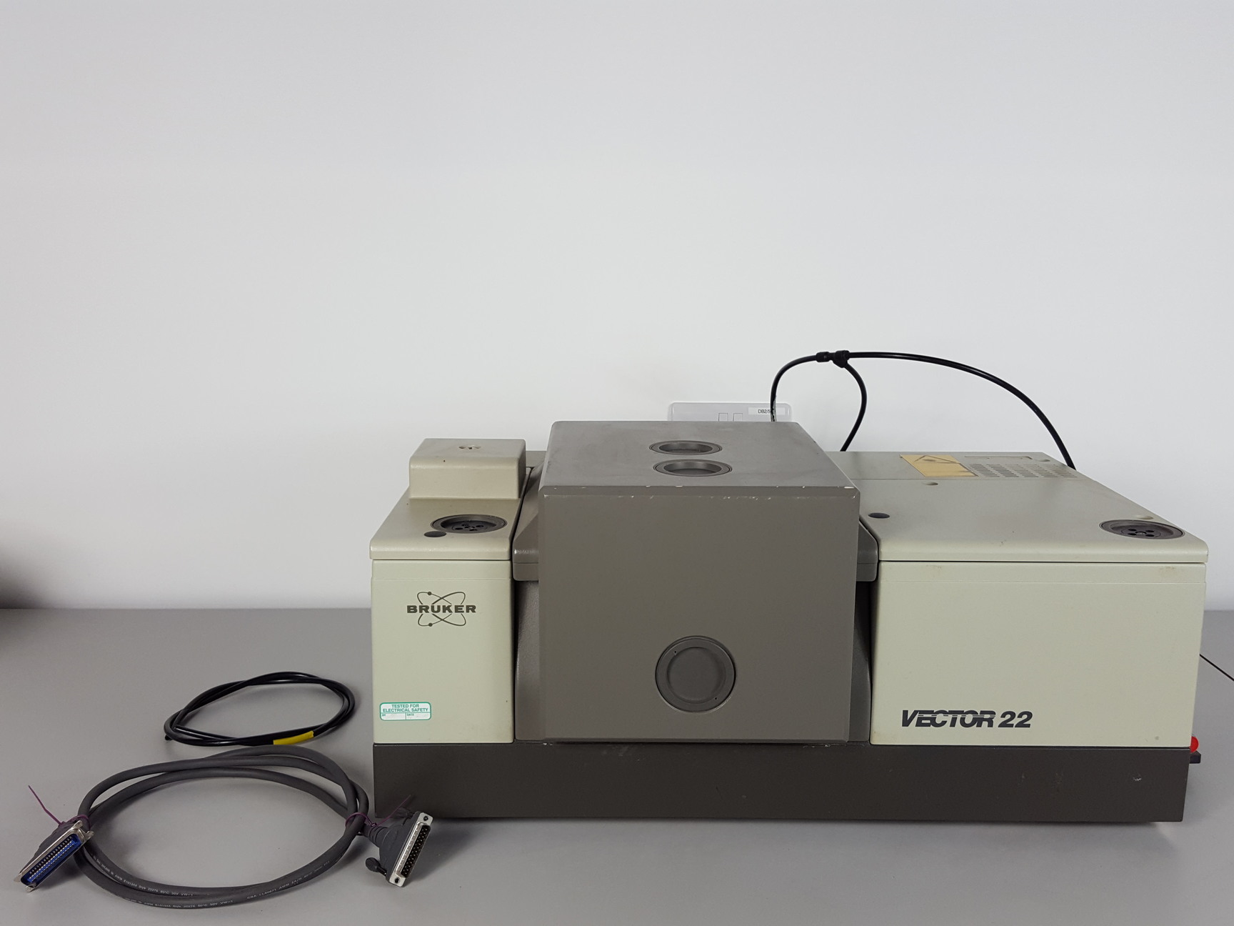 Image of Bruker Vector 22 FTIR Spectrometer FT-IR Lab Spares/Repairs