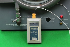 Thumbnail image of Townson And Mercer Vacuum Oven Lab Heating