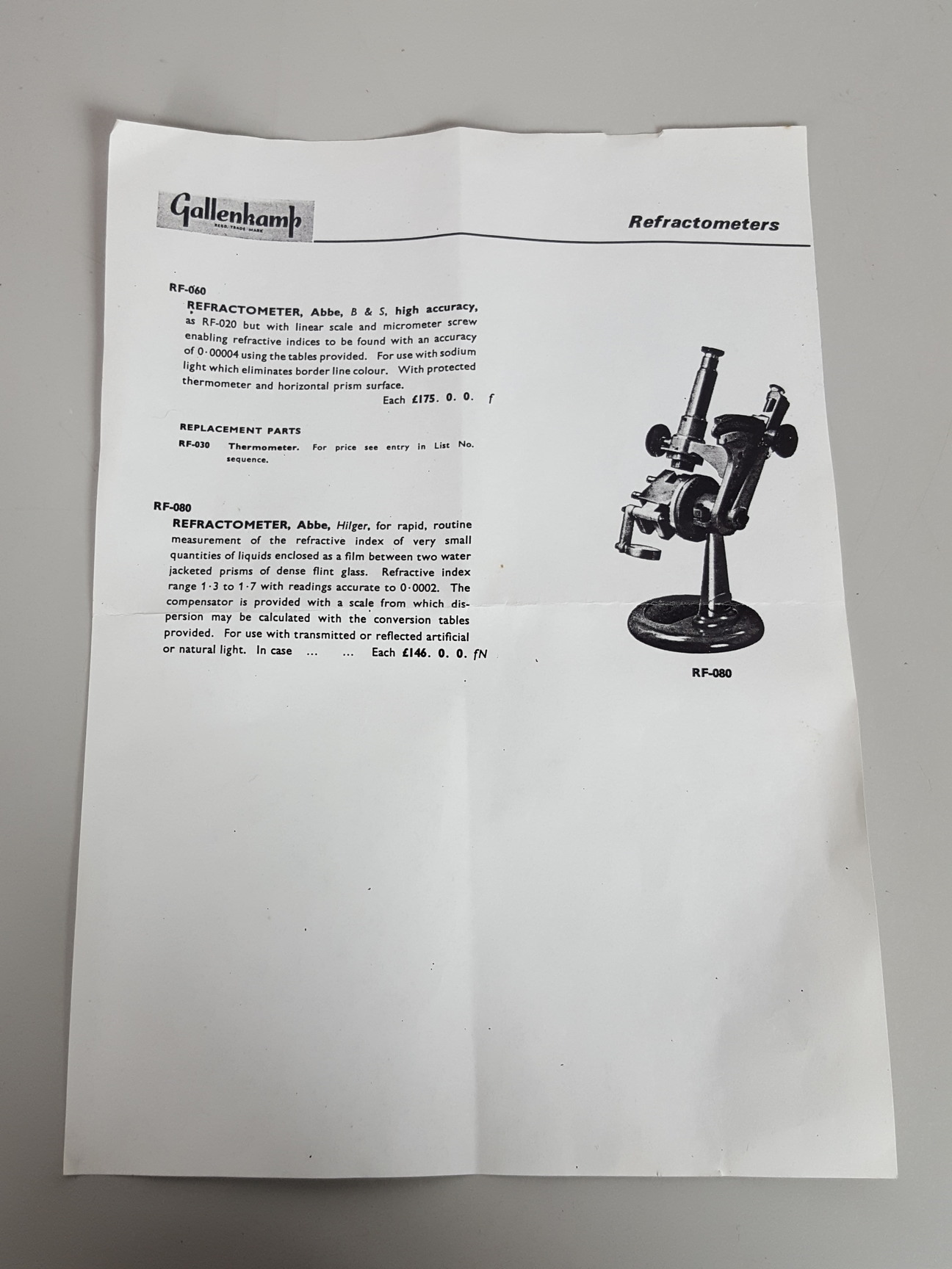 Image of Vintage Hilger & Watts Refractometer RF-080 W/ Instruction Manual & Original Box