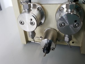 Thumbnail image of Millipore Waters Model 510 HPLC Solvent Delivery Pump Lab