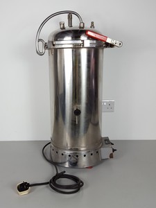 Thumbnail image of Express Equipment 25L  Universal Electric Model Pressure Steam Steriliser Lab