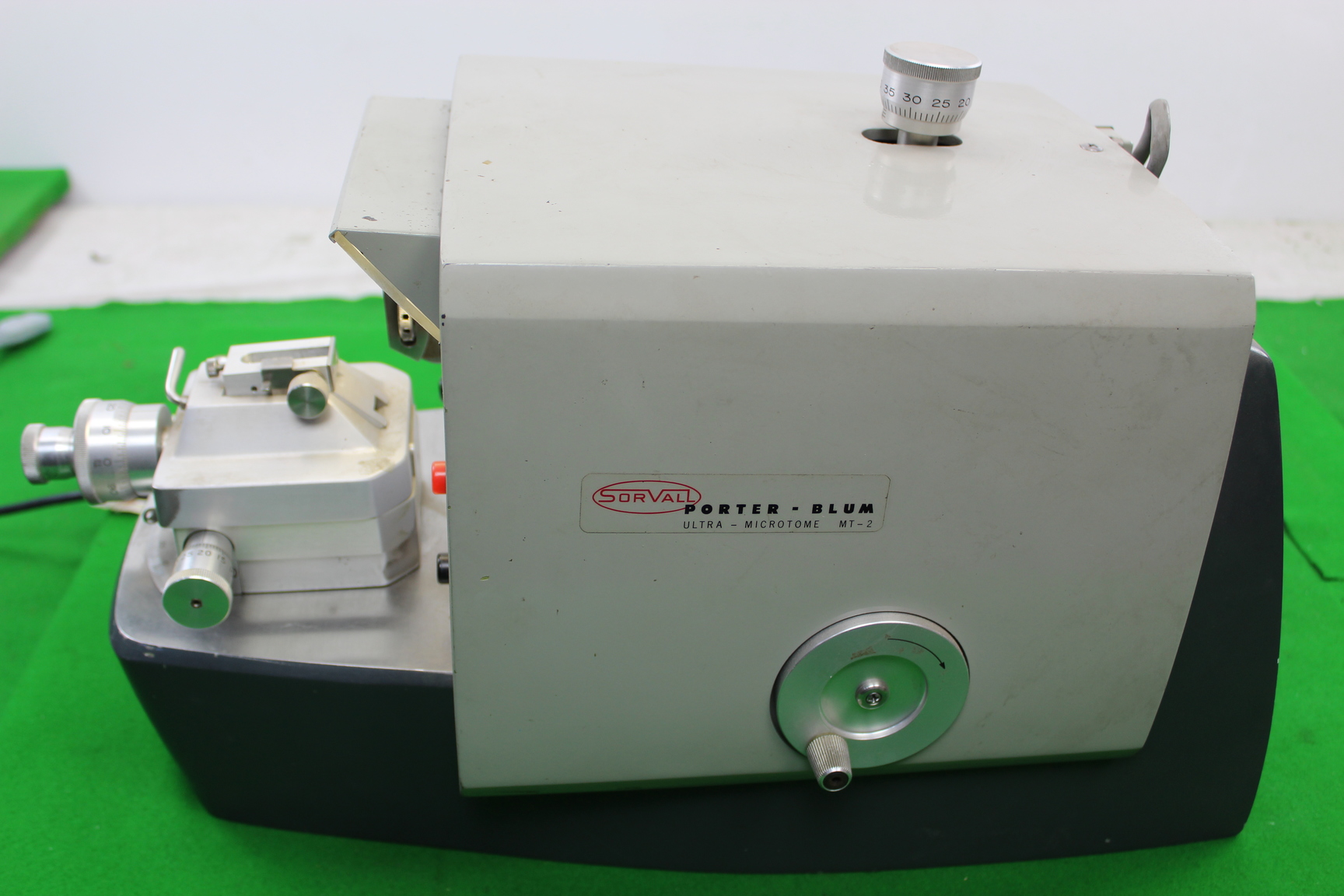 Image of Sorvall MT-2 Ultra Microtome Porter Blum w/ Operating Manual Lab Laboratory