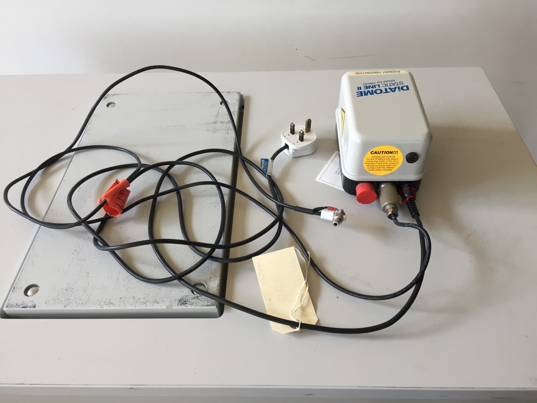 Image of Leica Ultramicrotome Ultracut UCT w/ Controllers & Vibration Free Table Lab 