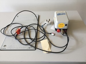 Thumbnail image of Leica Ultramicrotome Ultracut UCT w/ Controllers & Vibration Free Table Lab 