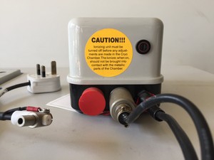 Thumbnail image of Leica Ultramicrotome Ultracut UCT w/ Controllers & Vibration Free Table Lab 