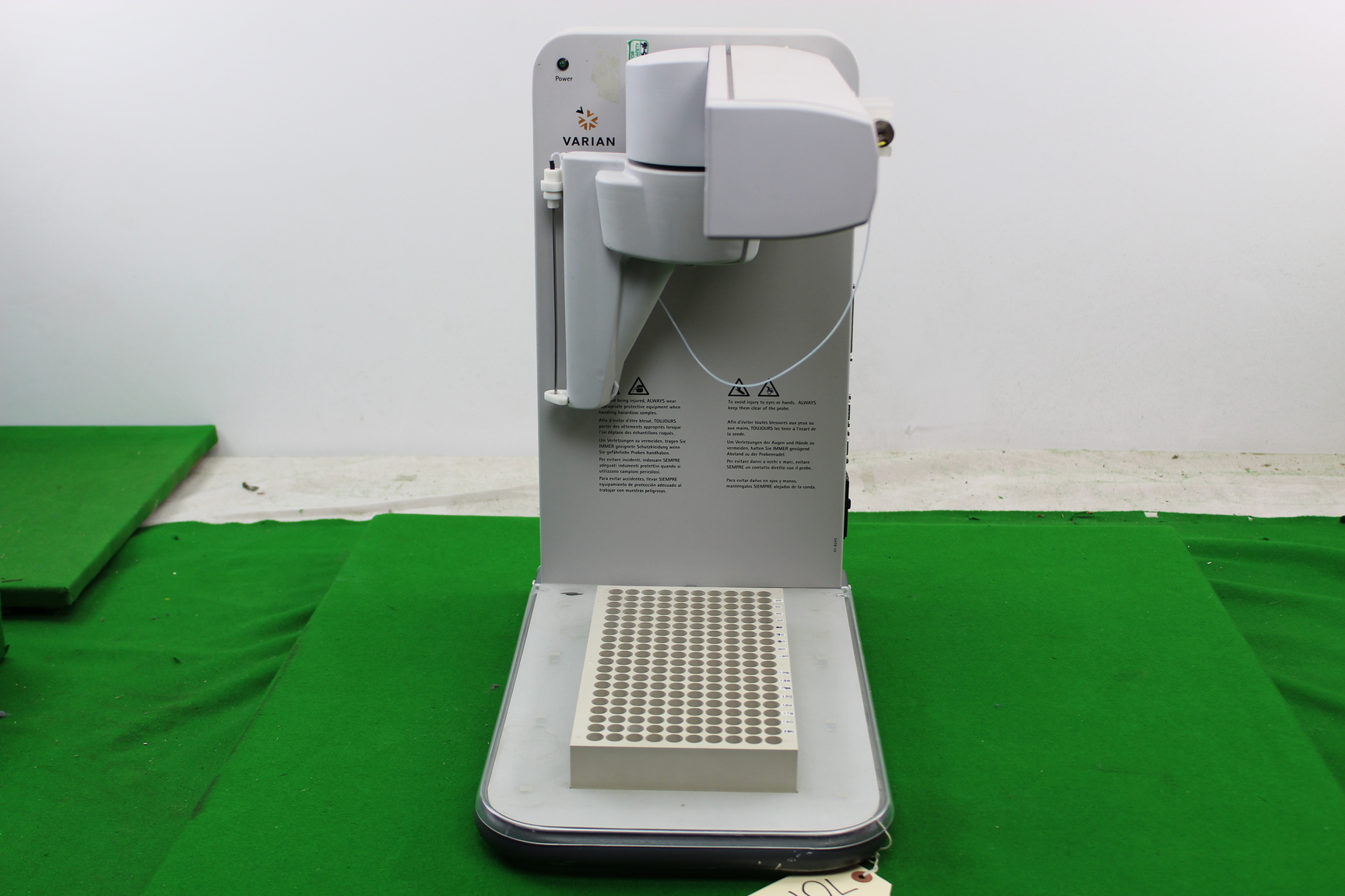 Image of Varian 440-LC HPLC Fraction Collector Laboratory Lab Equipment